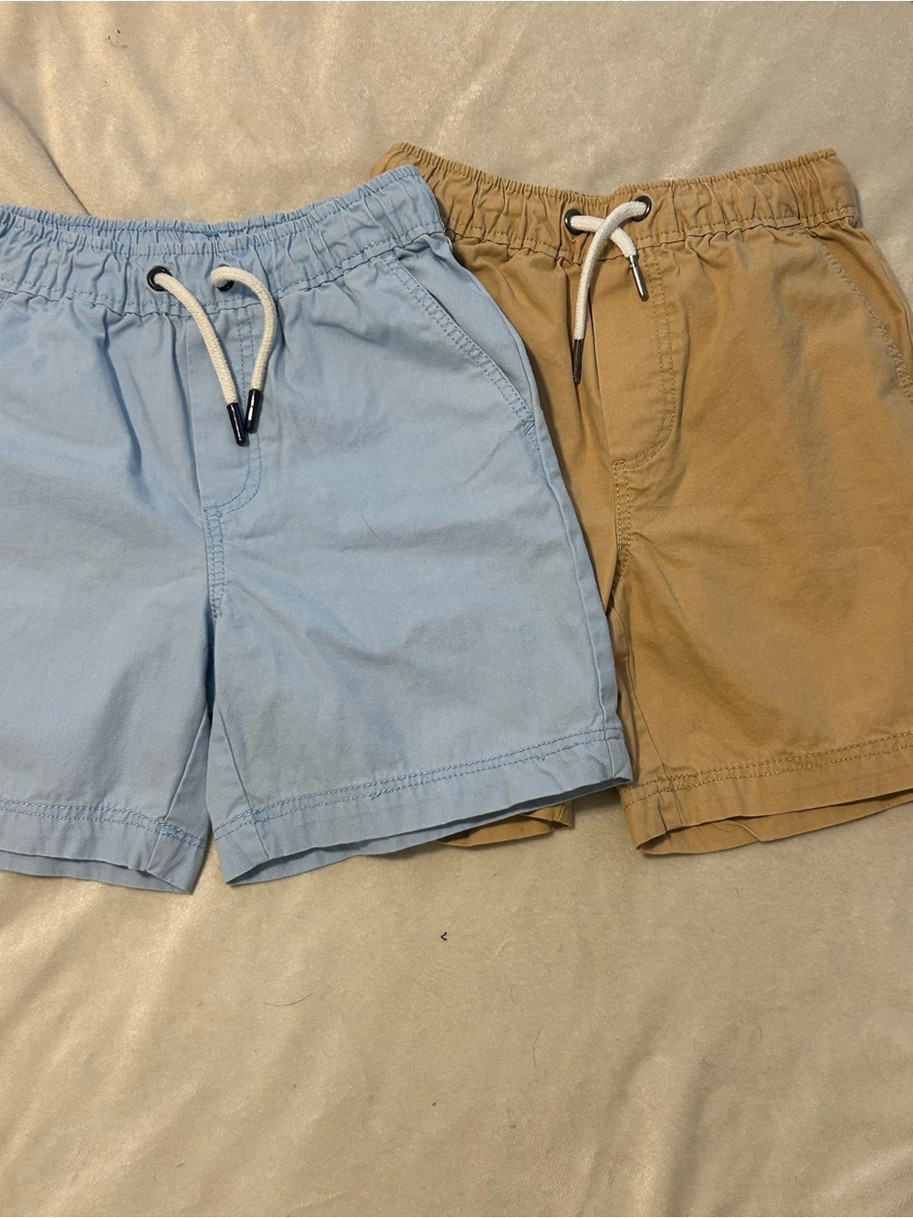 Lot Of 2 Tommy Bahama Boys Shorts Size S 5 6 Elastic Waist Pull On Khaki Blue